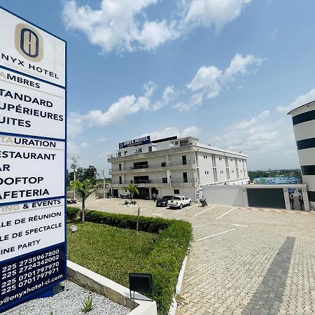 Onyx Hotel Yamoussoukro Ngoại thất bức ảnh
