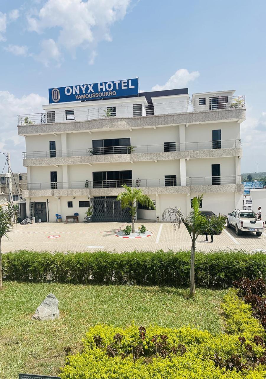 Onyx Hotel Yamoussoukro Ngoại thất bức ảnh