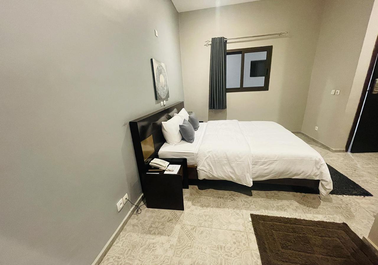 Onyx Hotel Yamoussoukro Ngoại thất bức ảnh